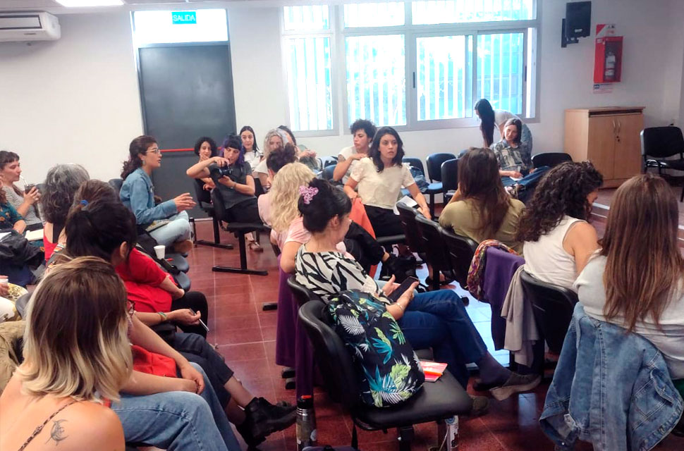 Inició el curso “Política feminista para garantizar derechos”