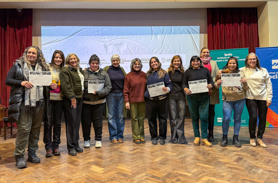 Más de 250 personas recibieron sus certificados por Formación Continua “¡A cuidar se aprende!