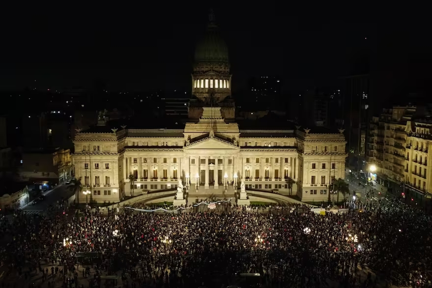 Sociales expresa profunda preocupación ante los anuncios del Gobierno Nacional