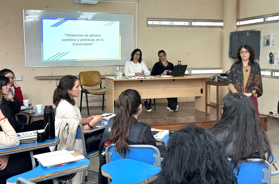 Presentaron estudio sobre Violencias de género: sentidos y prácticas en la  Universidad