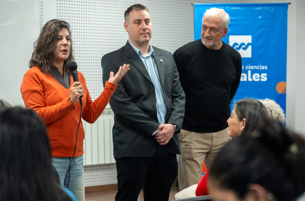 Sociales presente en la promoción de cuidados integrales para la salud mental y la prevención en con
