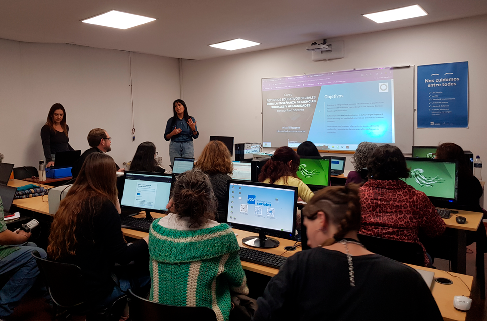 Comenzó el curso sobre recursos educativos digitales, para la enseñanza de Ciencias Sociales