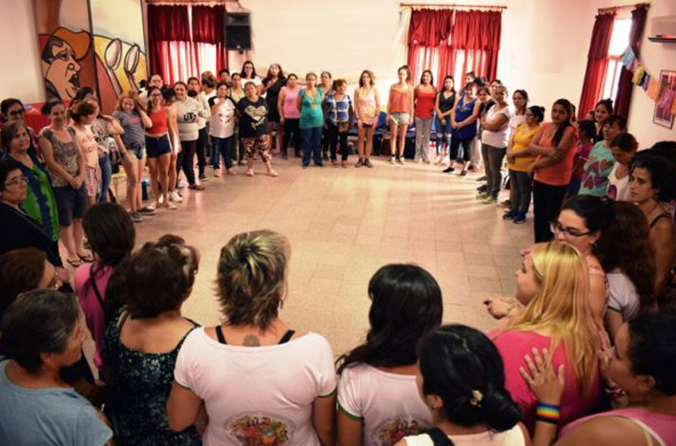 Ronda de diálogos feministas interclaustro en sociales | Pensar las relaciones entre universidad y f