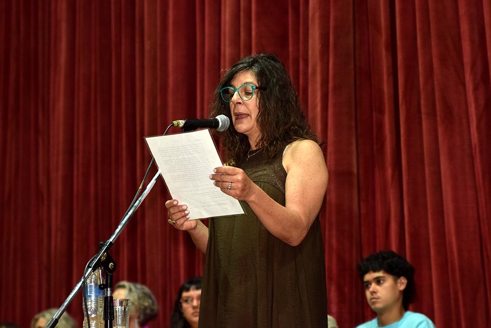 Toma de juramento de les egresades