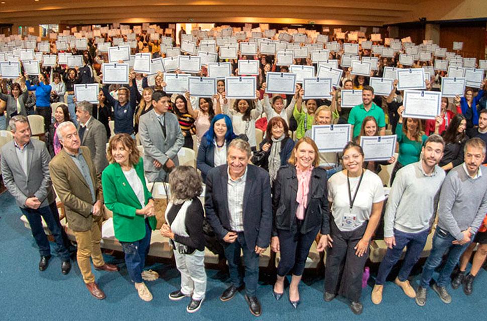 La UNC entregó certificados a estudiantes de Compromiso Social Estudiantil