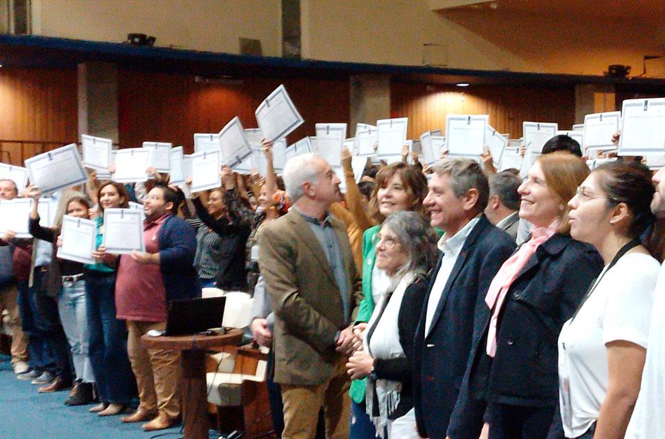 La UNC entregó certificados a estudiantes de Compromiso Social Estudiantil