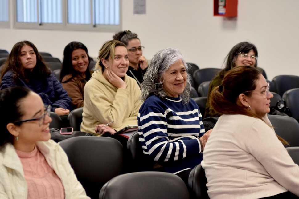 Cursos_de_escuela_de_oficios_en_FCS_6