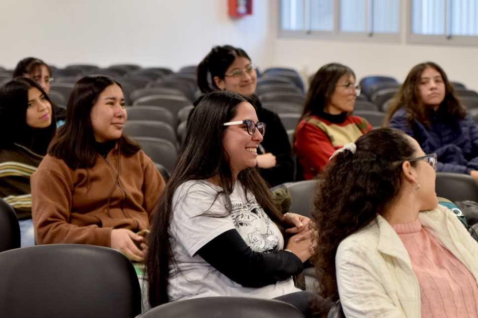 Cursos_de_escuela_de_oficios_en_FCS_7